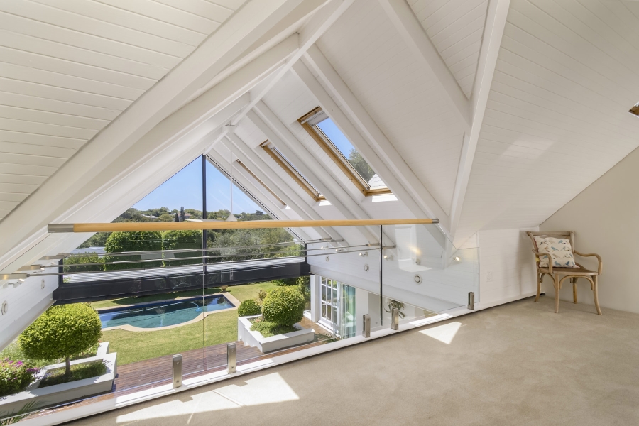 5 Bedroom Property for Sale in Constantia Western Cape